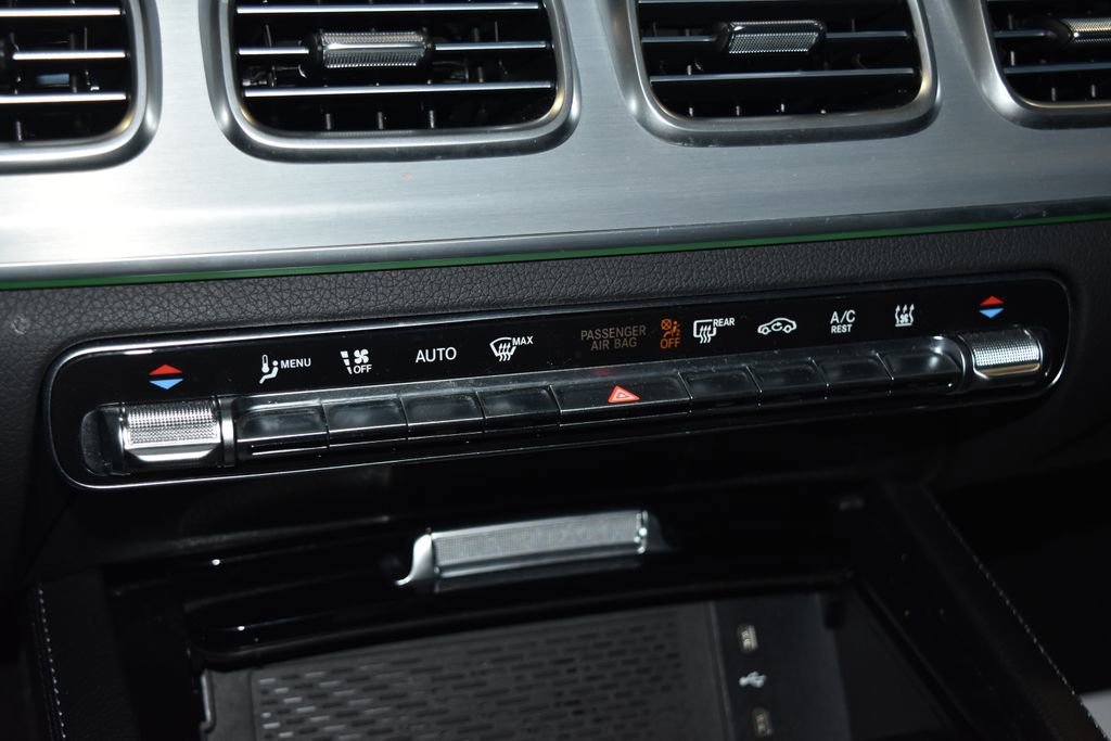 Used 2024 Mercedes-Benz GLE 450e 4MATIC image 16