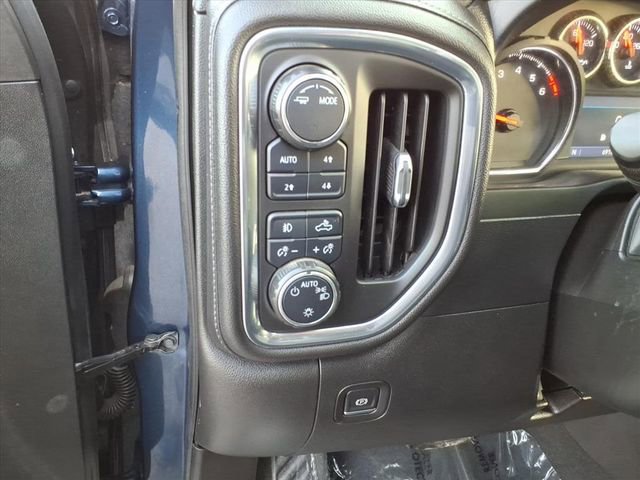 Used 2020 Chevrolet Silverado 1500 RST w/ All-Star Edition image 31