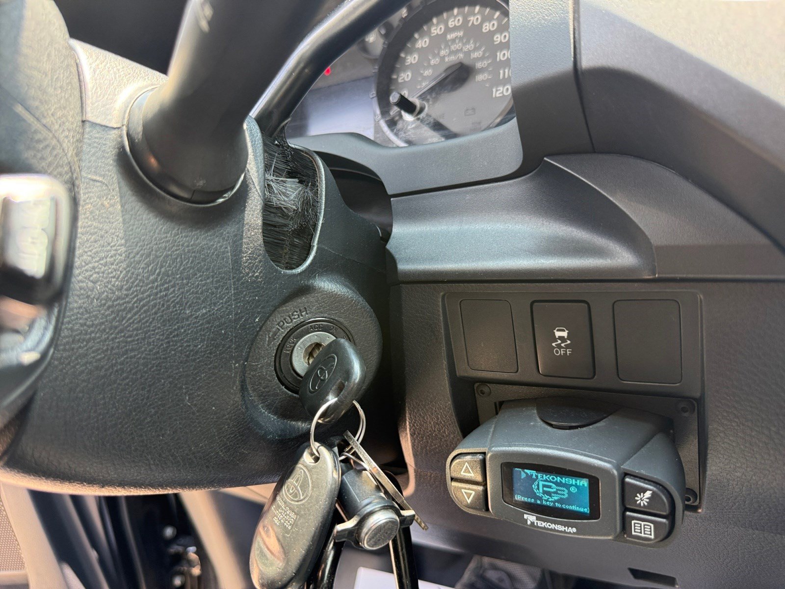 Used 2014 Toyota Tundra SR AWD/4WD image 30