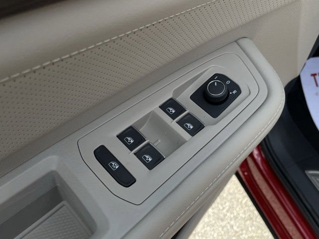 New 2025 Volkswagen Atlas SEL image 18