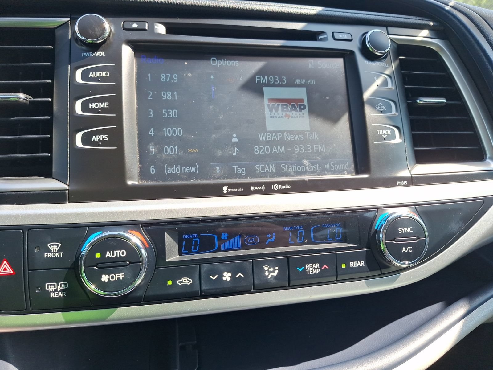 Used 2019 Toyota Highlander Plus FWD image 27