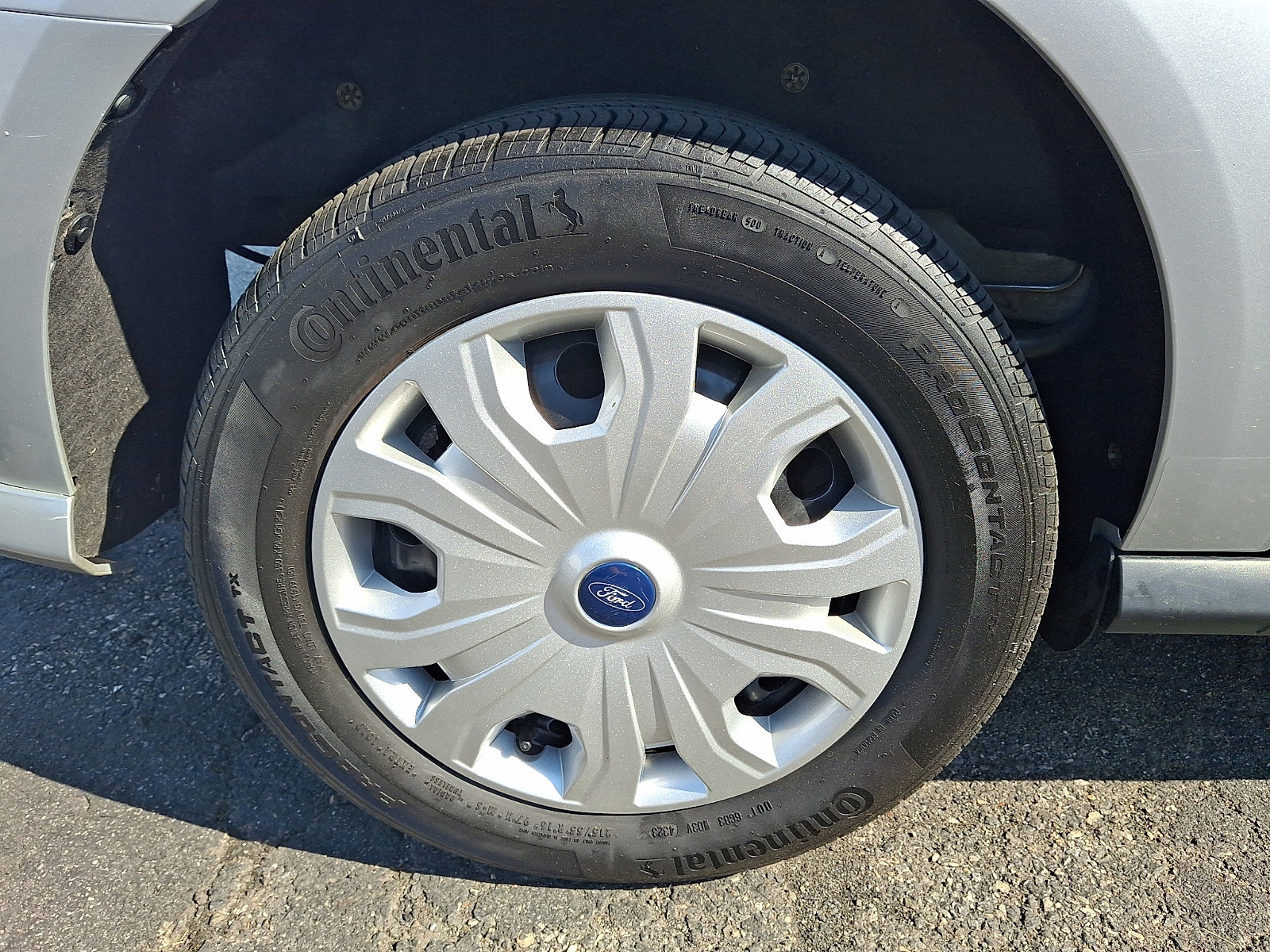 Used 2022 Ford Transit Connect XLT image 12