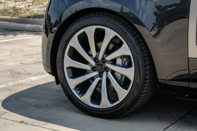 New 2026 Land Rover Range Rover SE AWD/4WD image 71