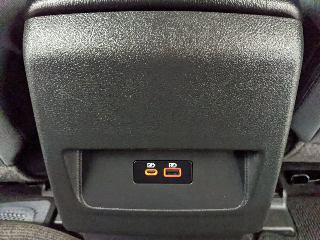 Used 2025 Nissan Frontier SV image 15