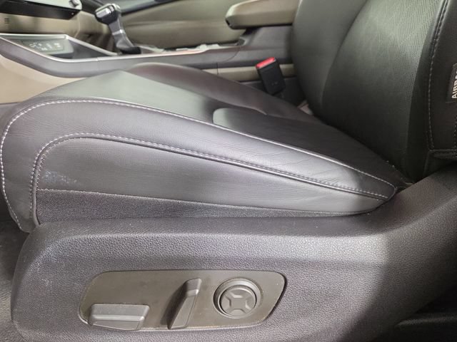 Certified 2025 Kia Carnival FWD image 28