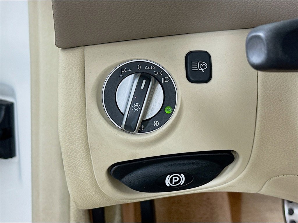 Used 2009 Mercedes-Benz SL 550 image 10