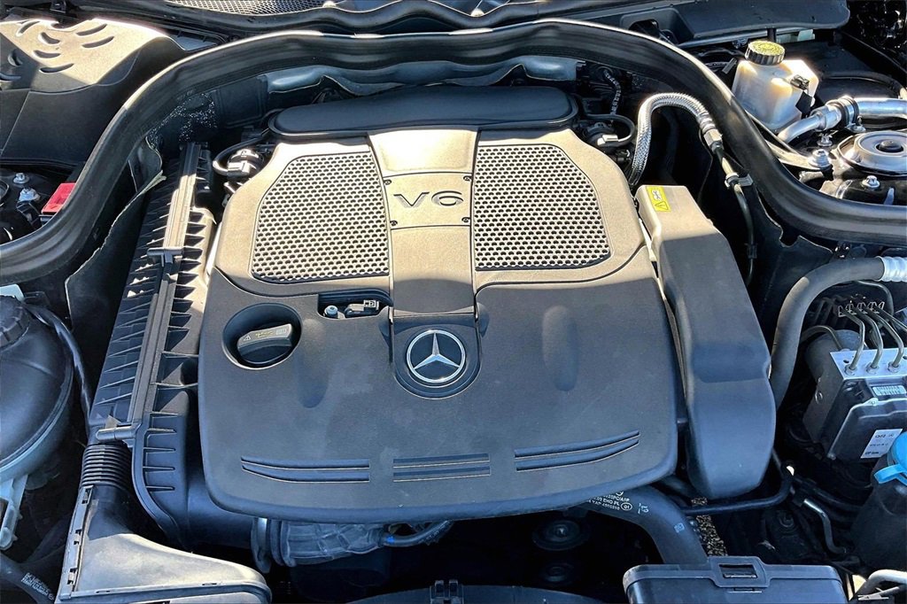 Used 2012 Mercedes-Benz E 350 4MATIC Sedan image 10