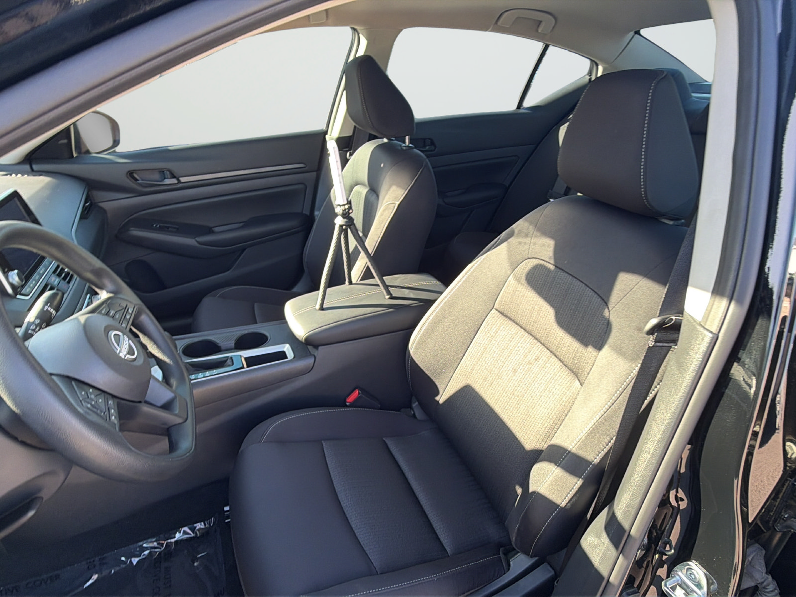 Used 2025 Nissan Altima 2.5 S FWD image 34