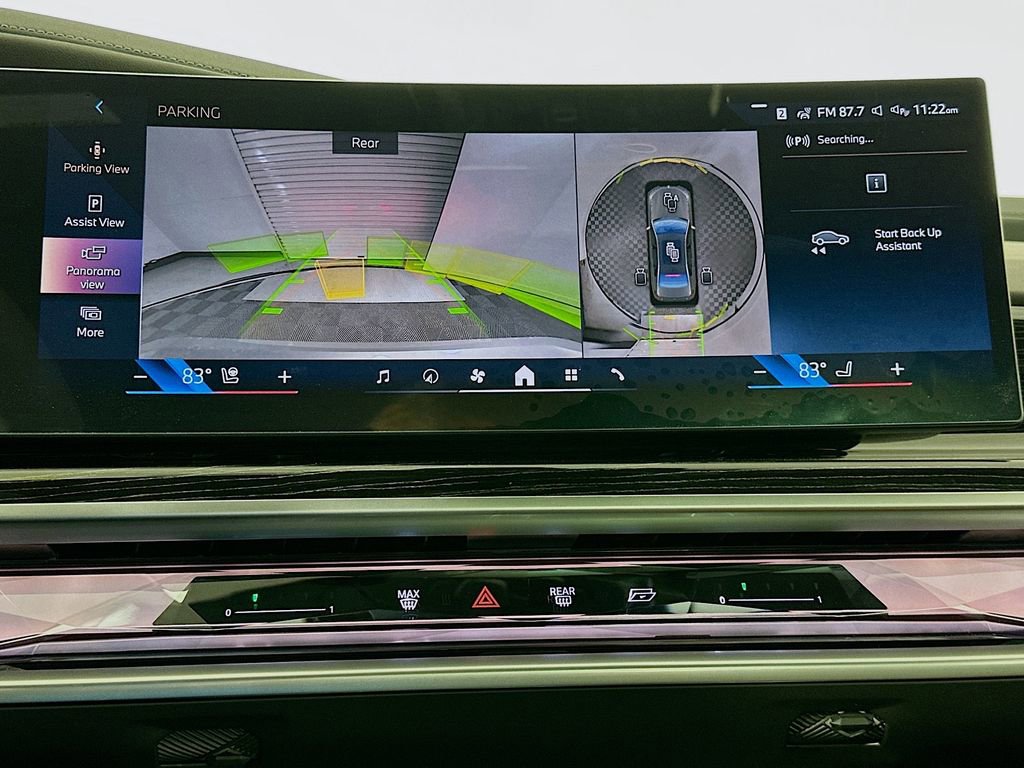 New 2026 BMW 750e xDrive w/ Executive Package image 13