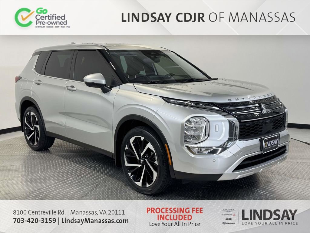 Used 2023 Mitsubishi Outlander SE AWD/4WD image 1