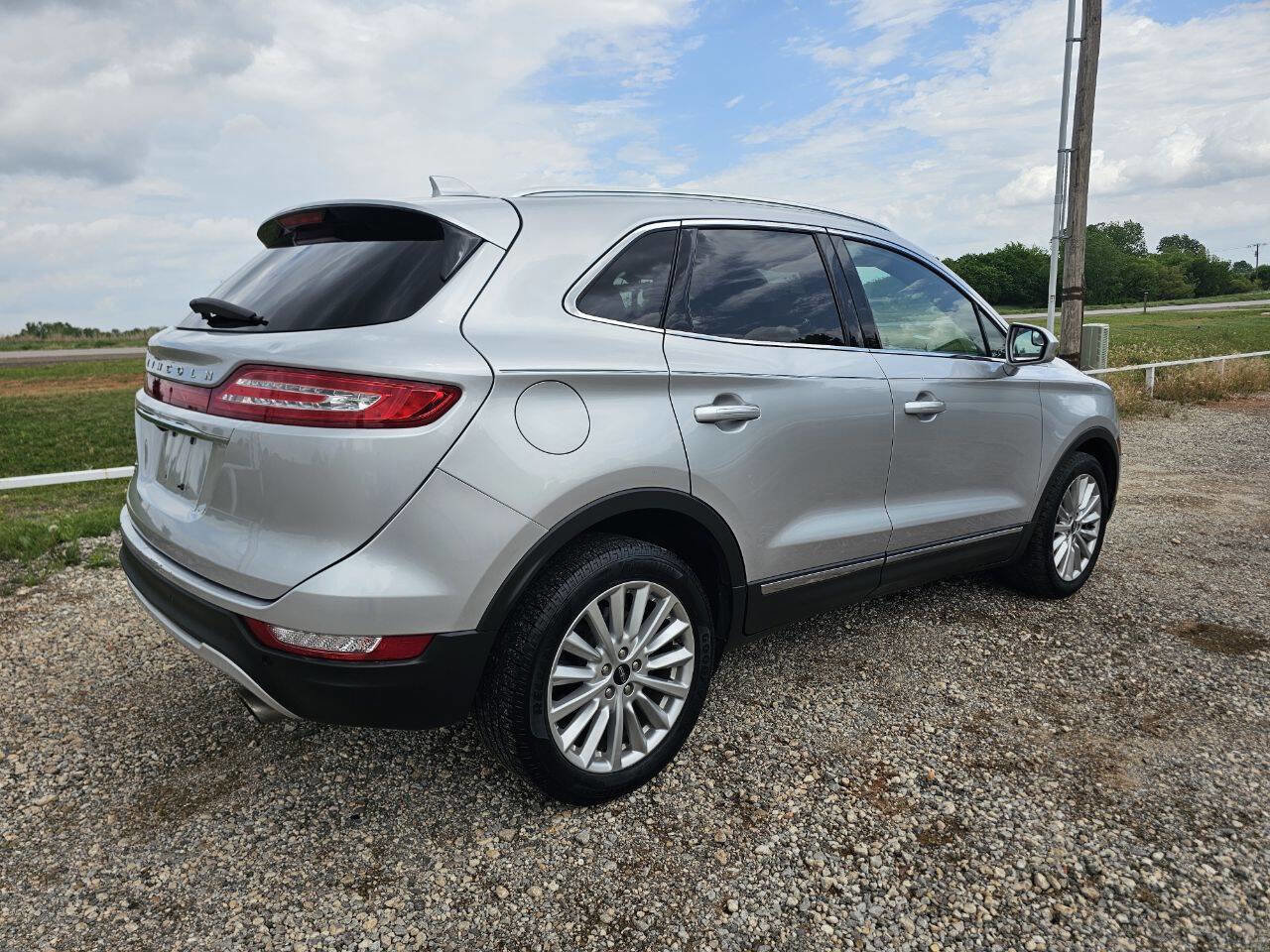 Used 2019 Lincoln MKC Premiere FWD image 3