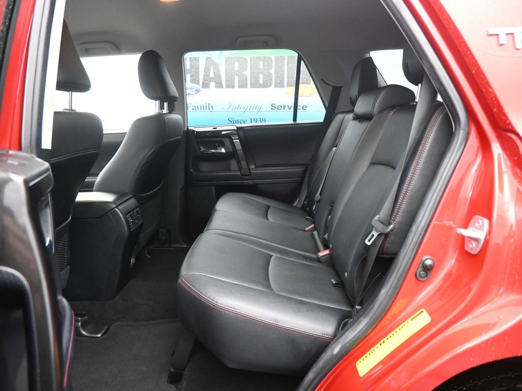 Used 2024 Toyota 4Runner TRD Off-Road Premium image 9