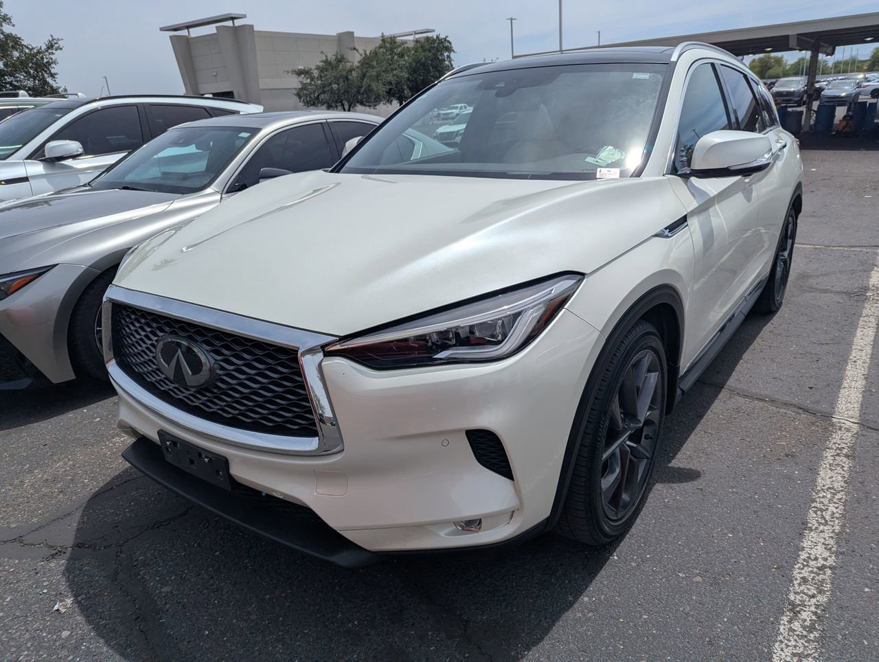 Certified 2019 INFINITI QX50 Essential w/ Sensory Package AWD/4WD image 2
