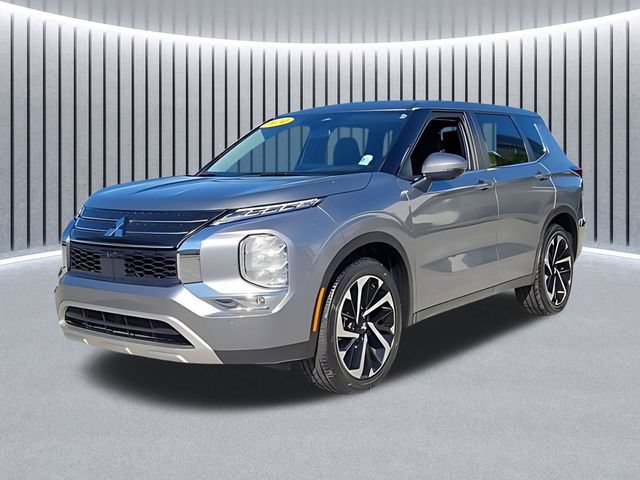 Used 2024 Mitsubishi Outlander SE FWD image 3