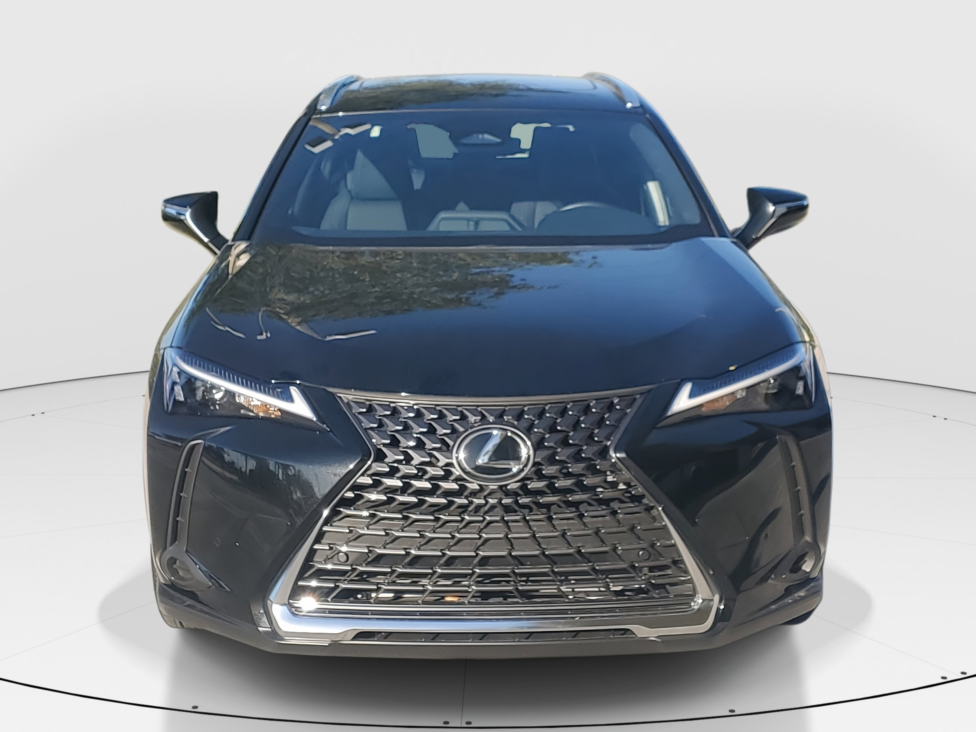 Used 2025 Lexus UX 300h FWD w/ Accessory Package (Z1) image 3