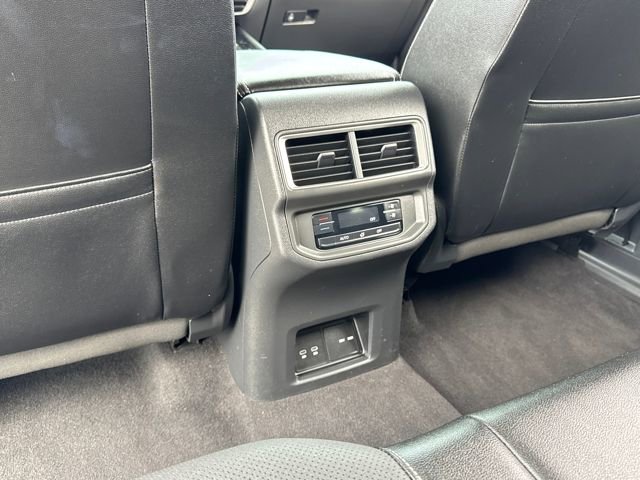 Used 2024 Volkswagen Atlas SE image 24