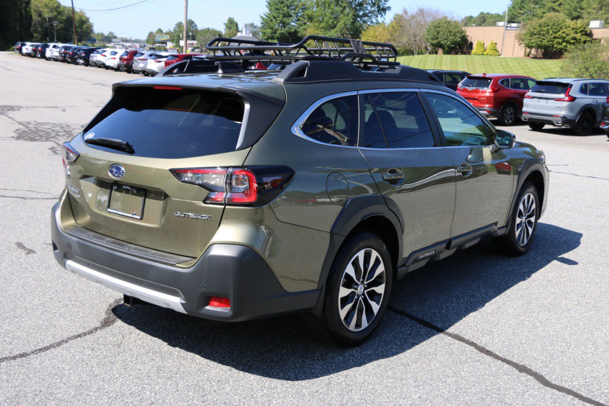 Used 2024 Subaru Outback Limited image 8