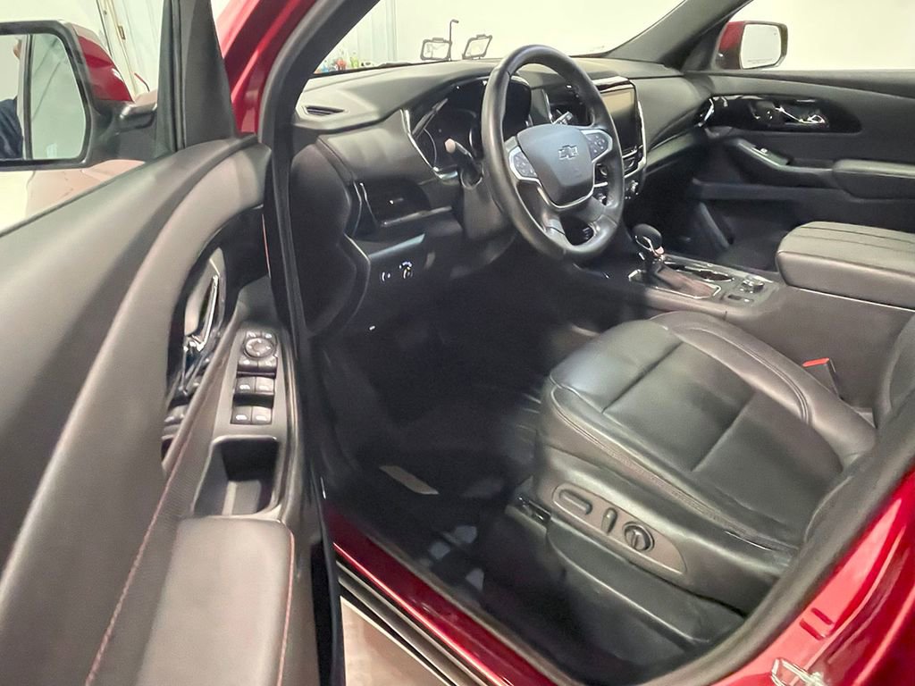 Used 2023 Chevrolet Traverse RS w/ LPO, Floor Liner Package image 18