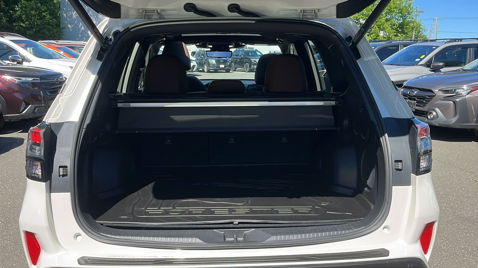 Certified 2025 Subaru Forester Touring AWD/4WD image 27