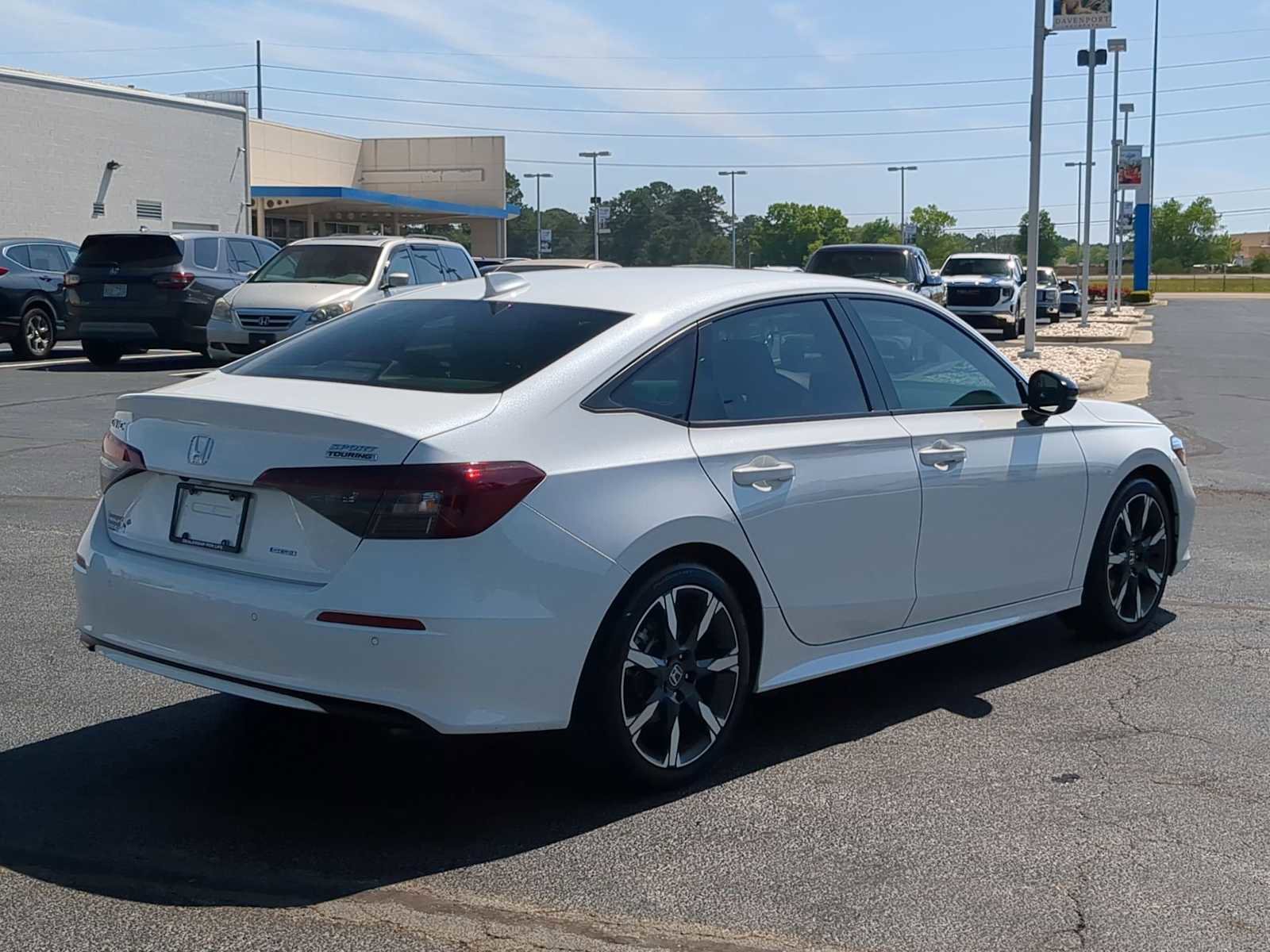 Used 2025 Honda Civic Sport Touring image 8