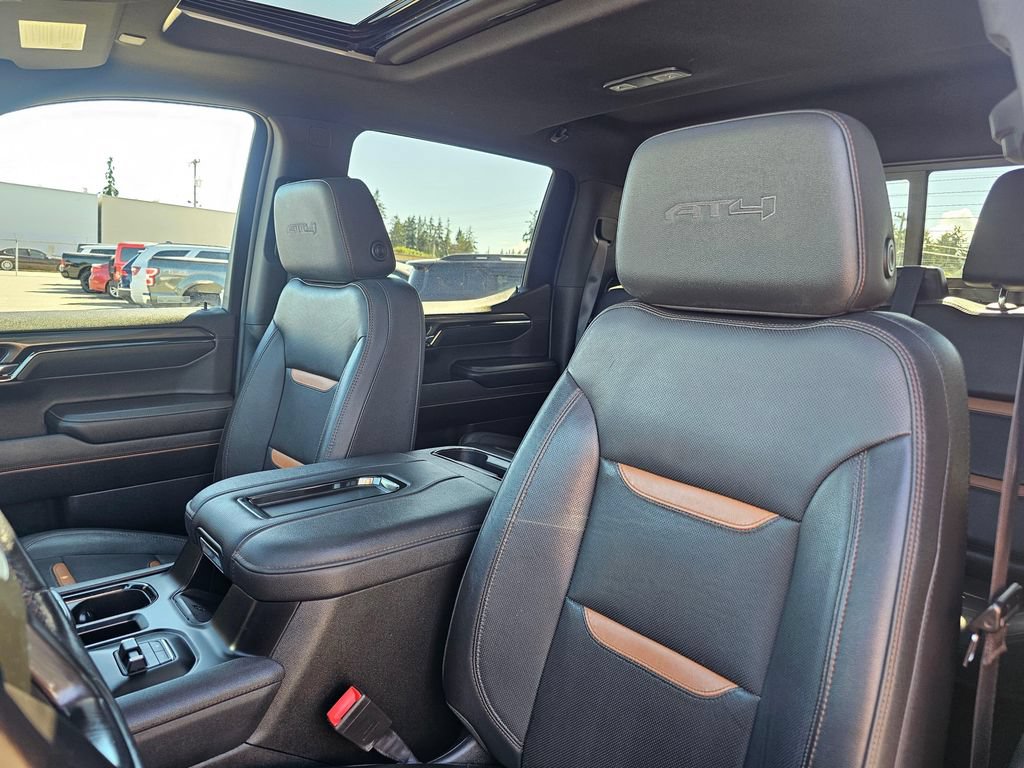 Used 2022 GMC Sierra 1500 AT4 w/ AT4 Premium Package AWD/4WD image 21
