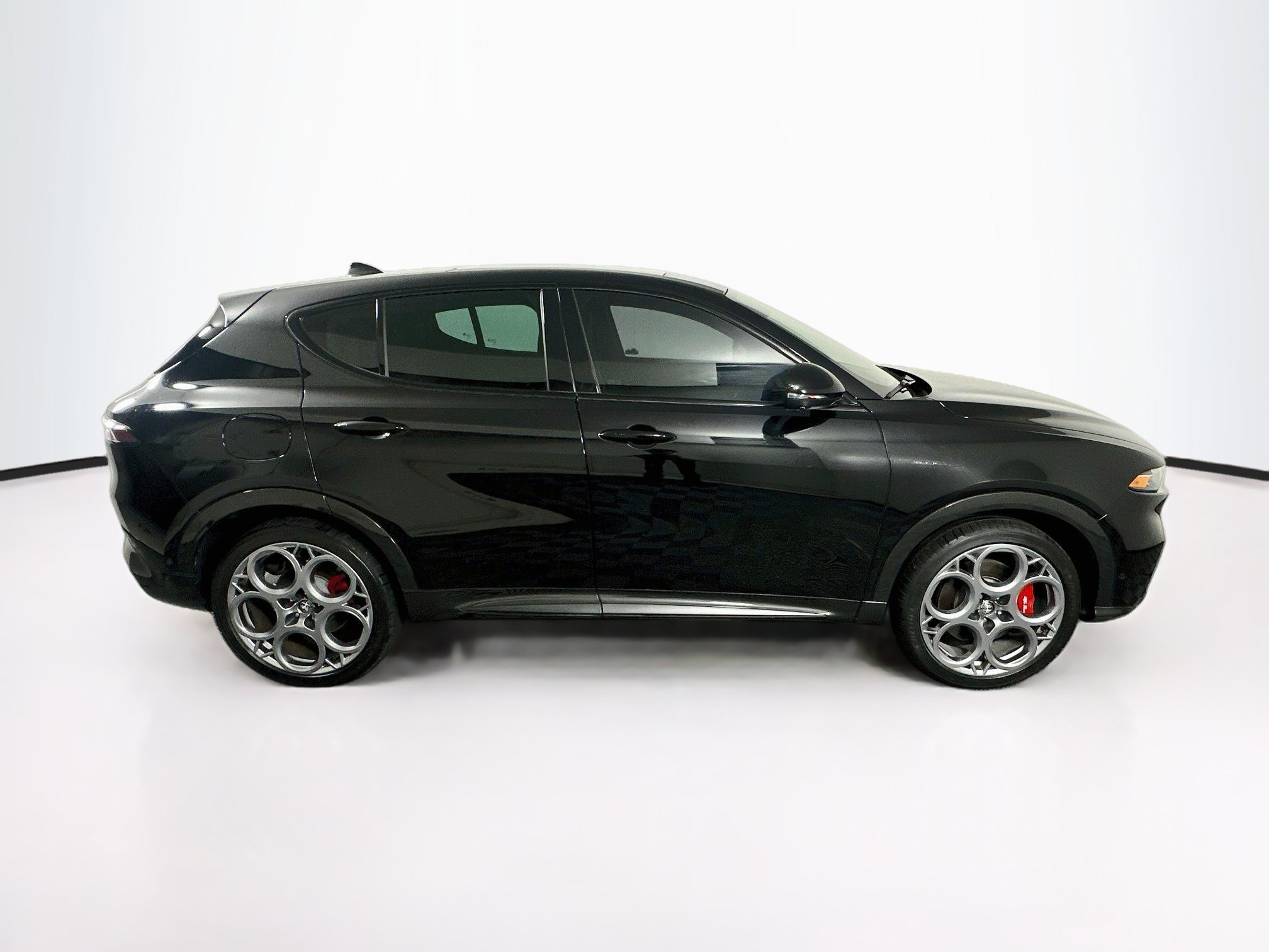Used 2024 Alfa Romeo Tonale Veloce AWD/4WD image 10