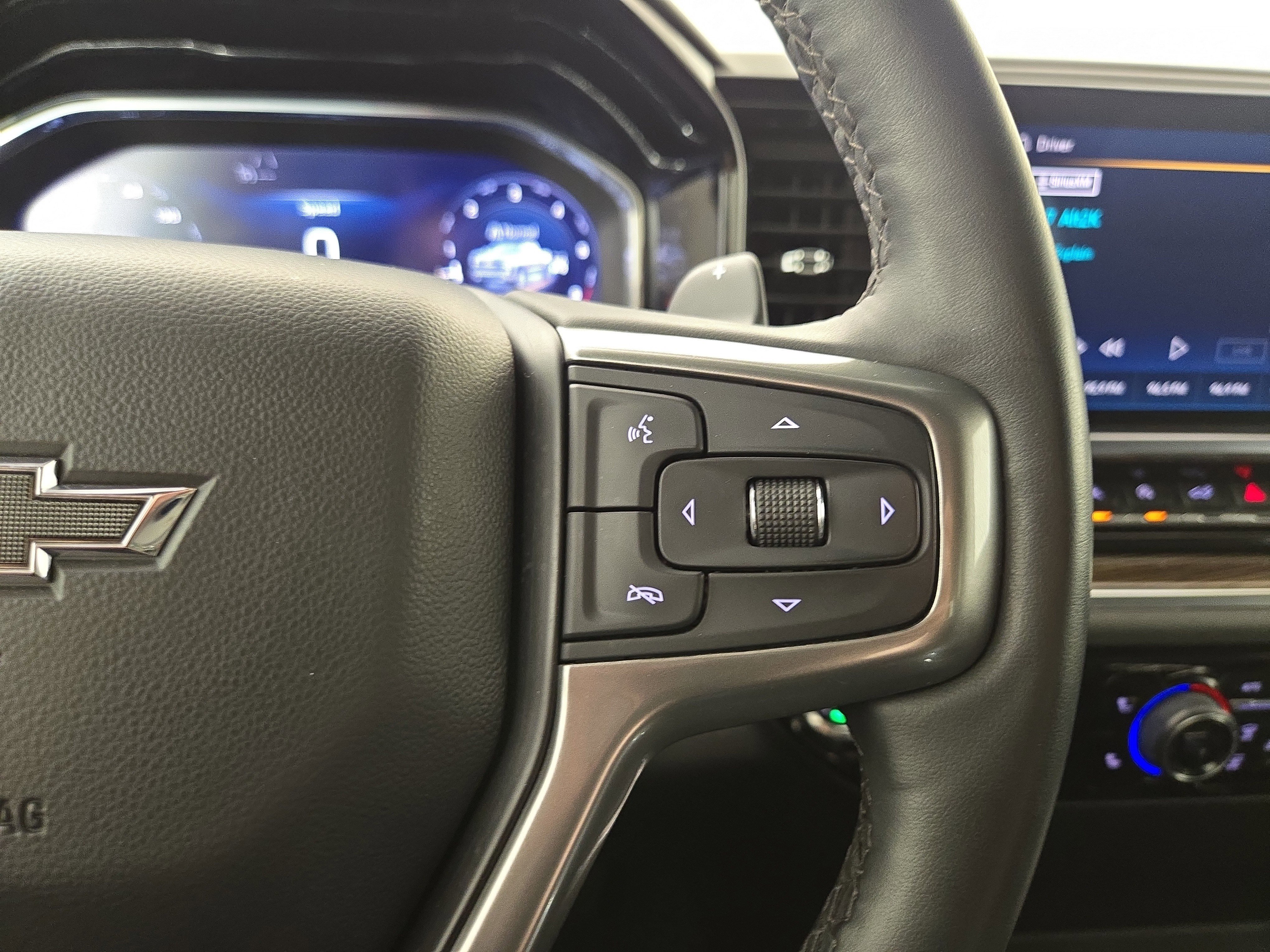 Certified 2023 Chevrolet Silverado 1500 RST AWD/4WD image 16