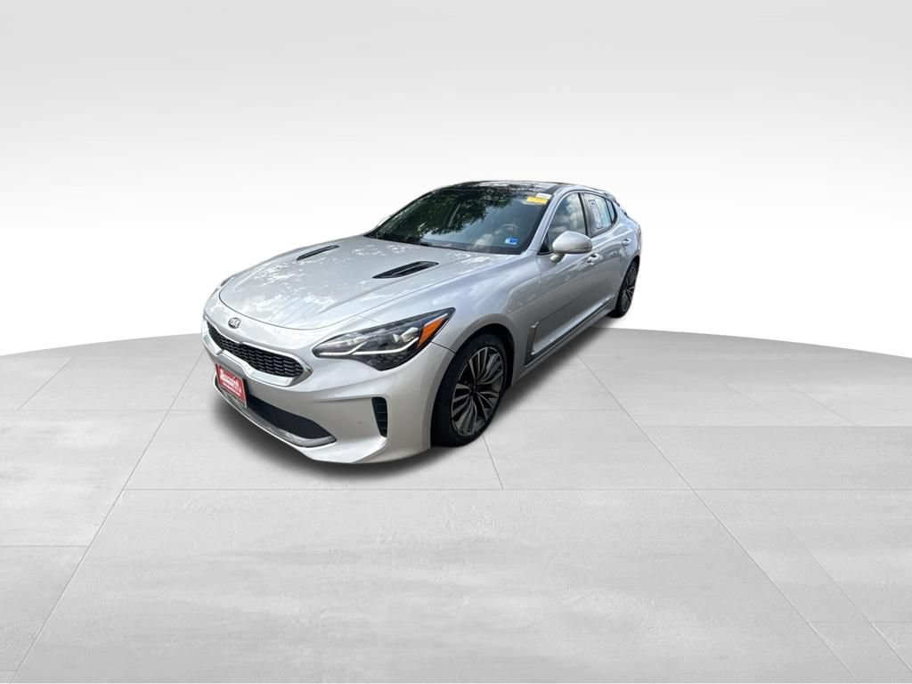 Used 2018 Kia Stinger Premium RWD image 2