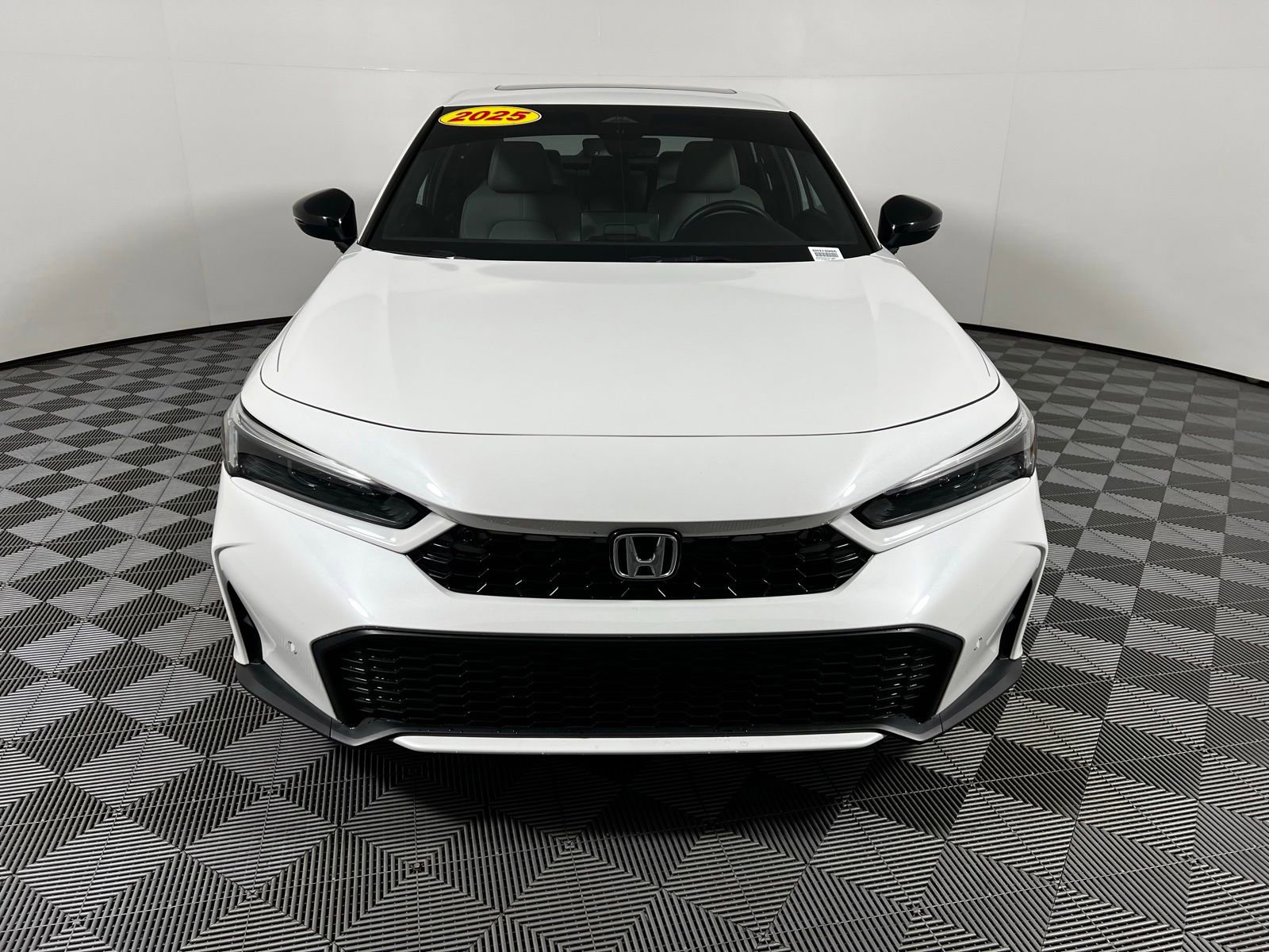 Used 2025 Honda Civic Sport Touring image 2