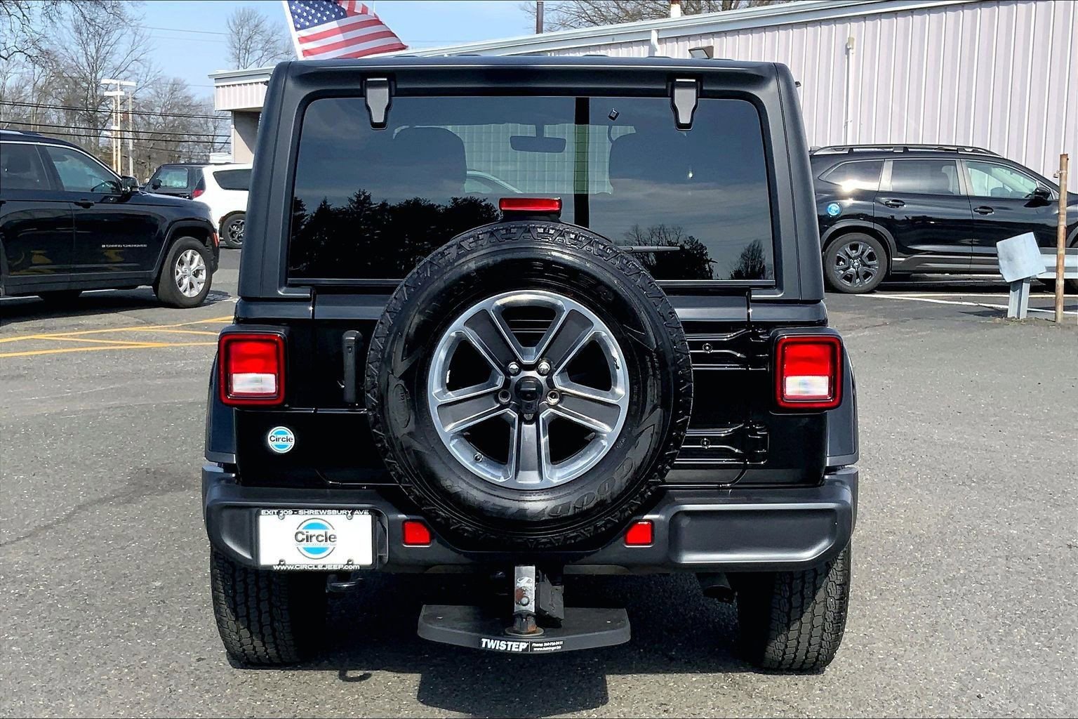 Certified 2022 Jeep Wrangler Unlimited Sahara w/ Cold Weather Group image 4