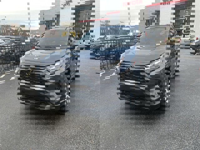 New 2025 Toyota RAV4 XLE image 4