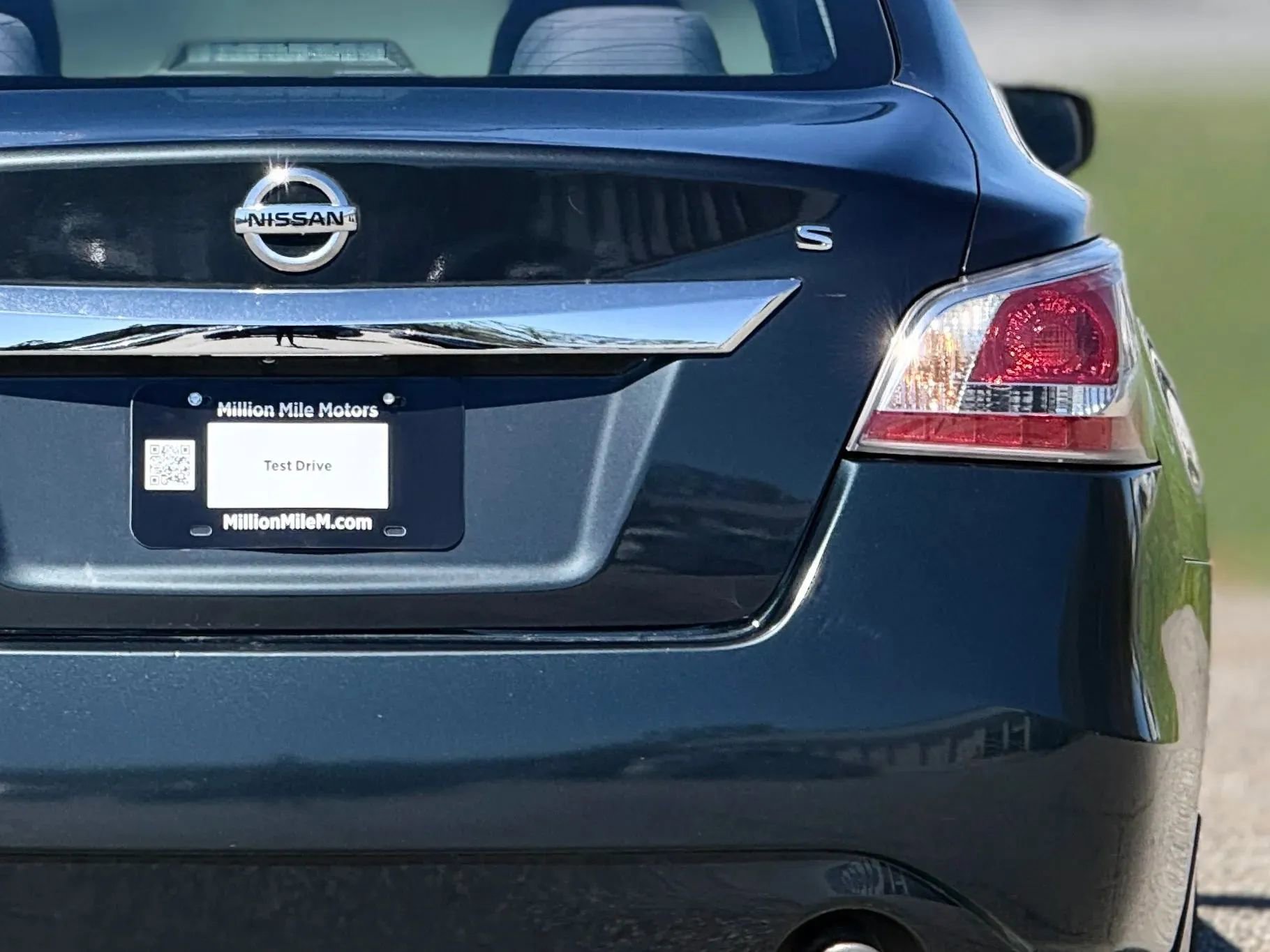 Used 2015 Nissan Altima 2.5 S w/ Power Driver Seat Package FWD image 14