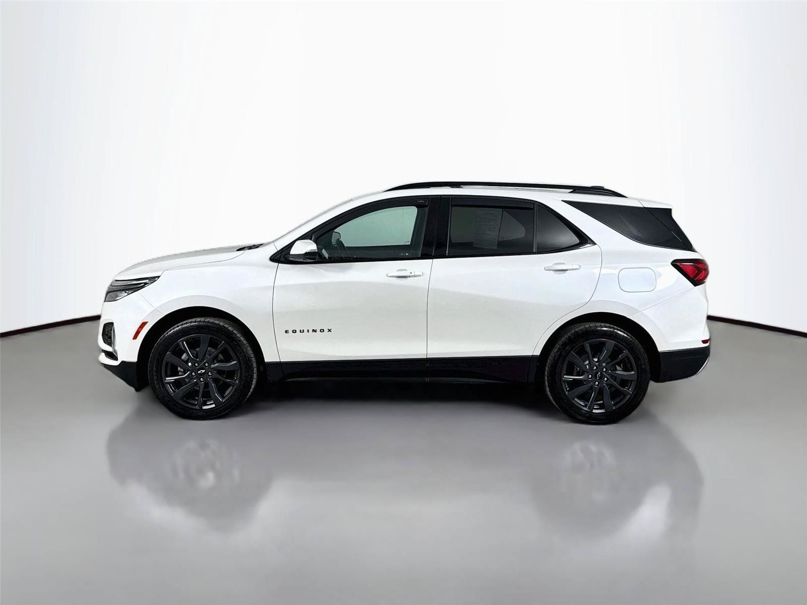 Used 2022 Chevrolet Equinox RS w/ RS Leather Package AWD/4WD image 6