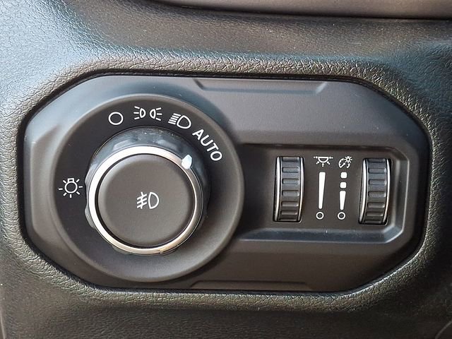 Used 2020 Jeep Wrangler Unlimited Sport image 24