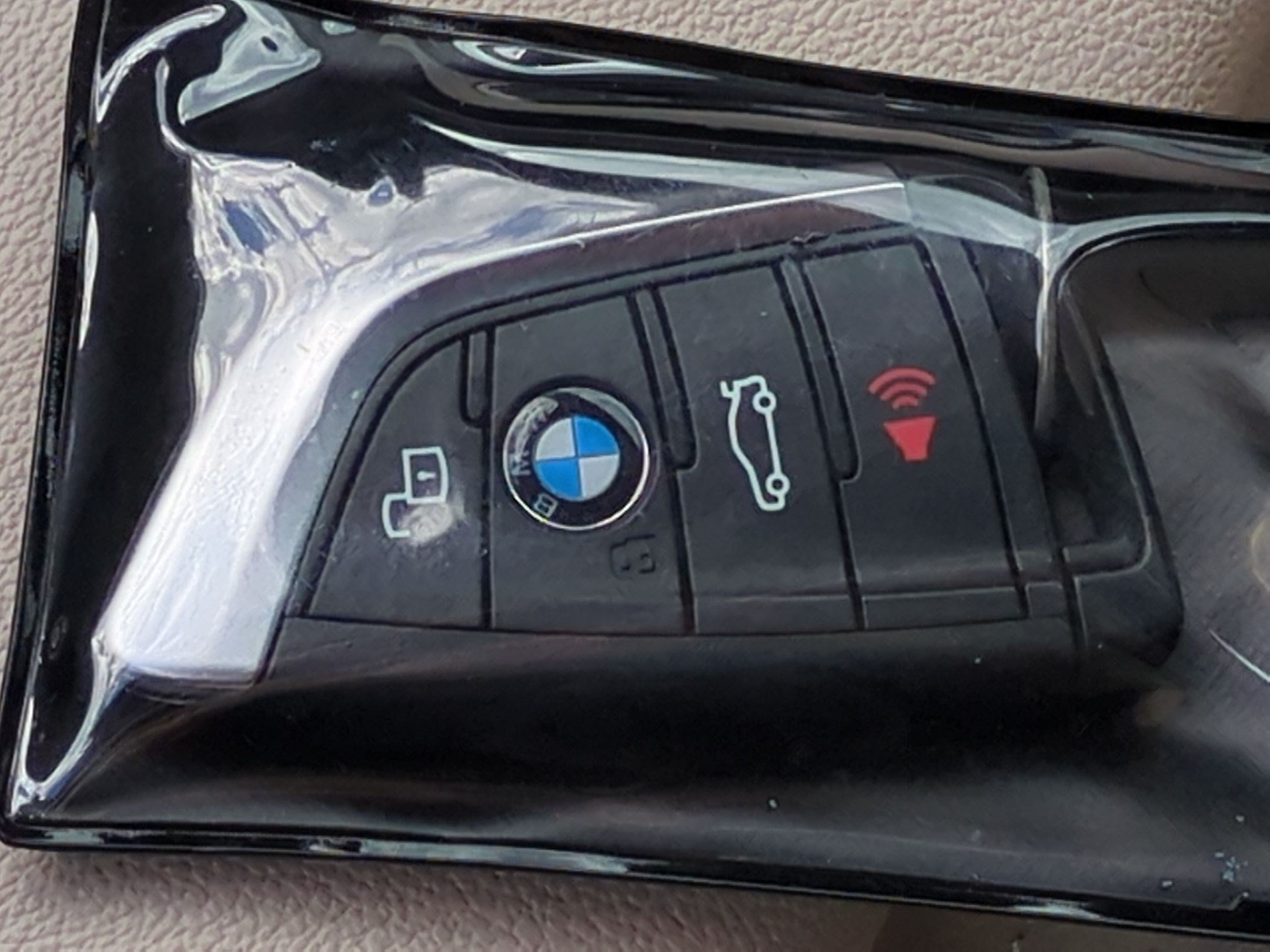 Certified 2022 BMW 330i xDrive Sedan w/ Premium Package 2 AWD/4WD image 36
