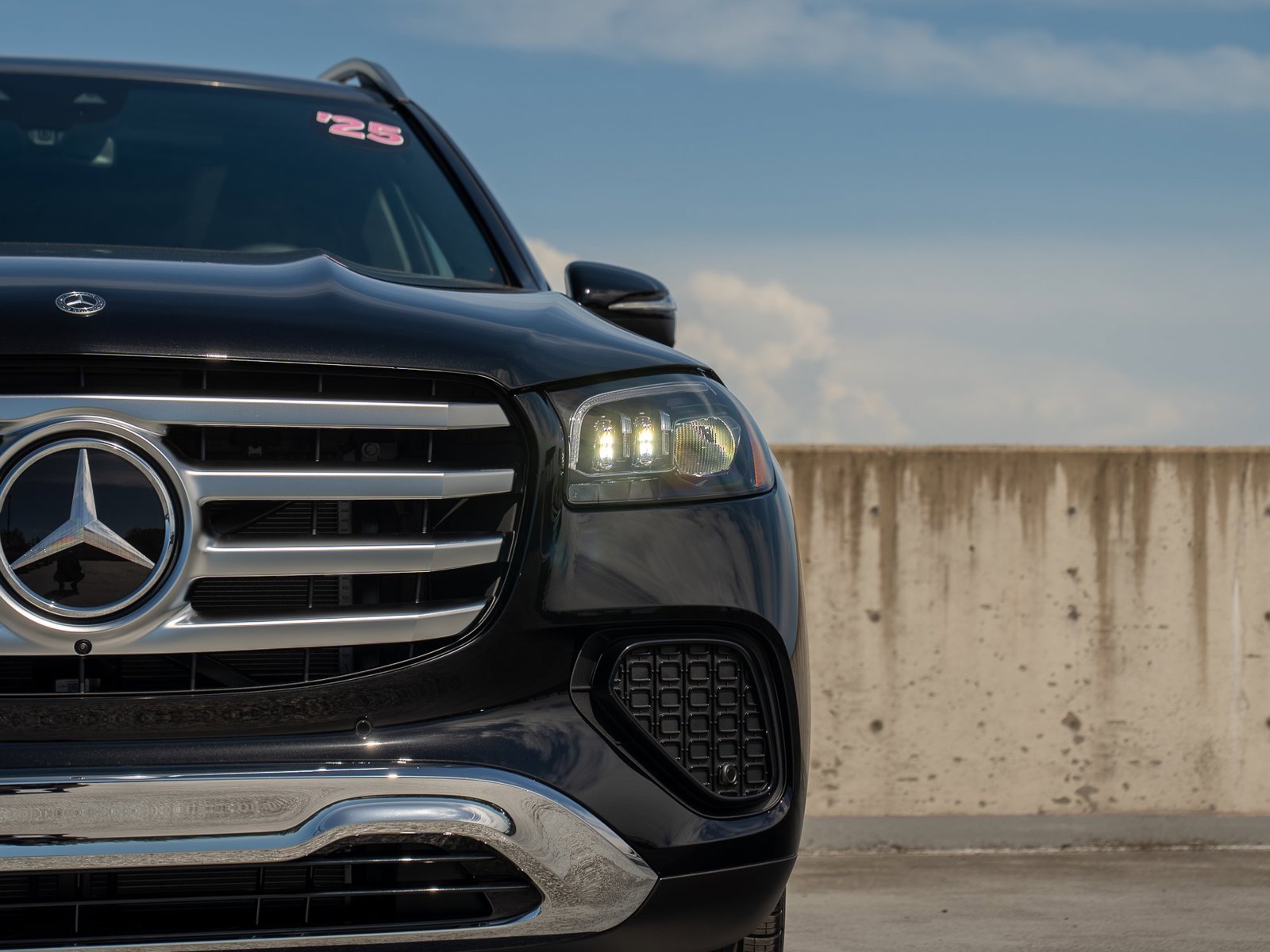 Certified 2025 Mercedes-Benz GLS 450 4MATIC image 8