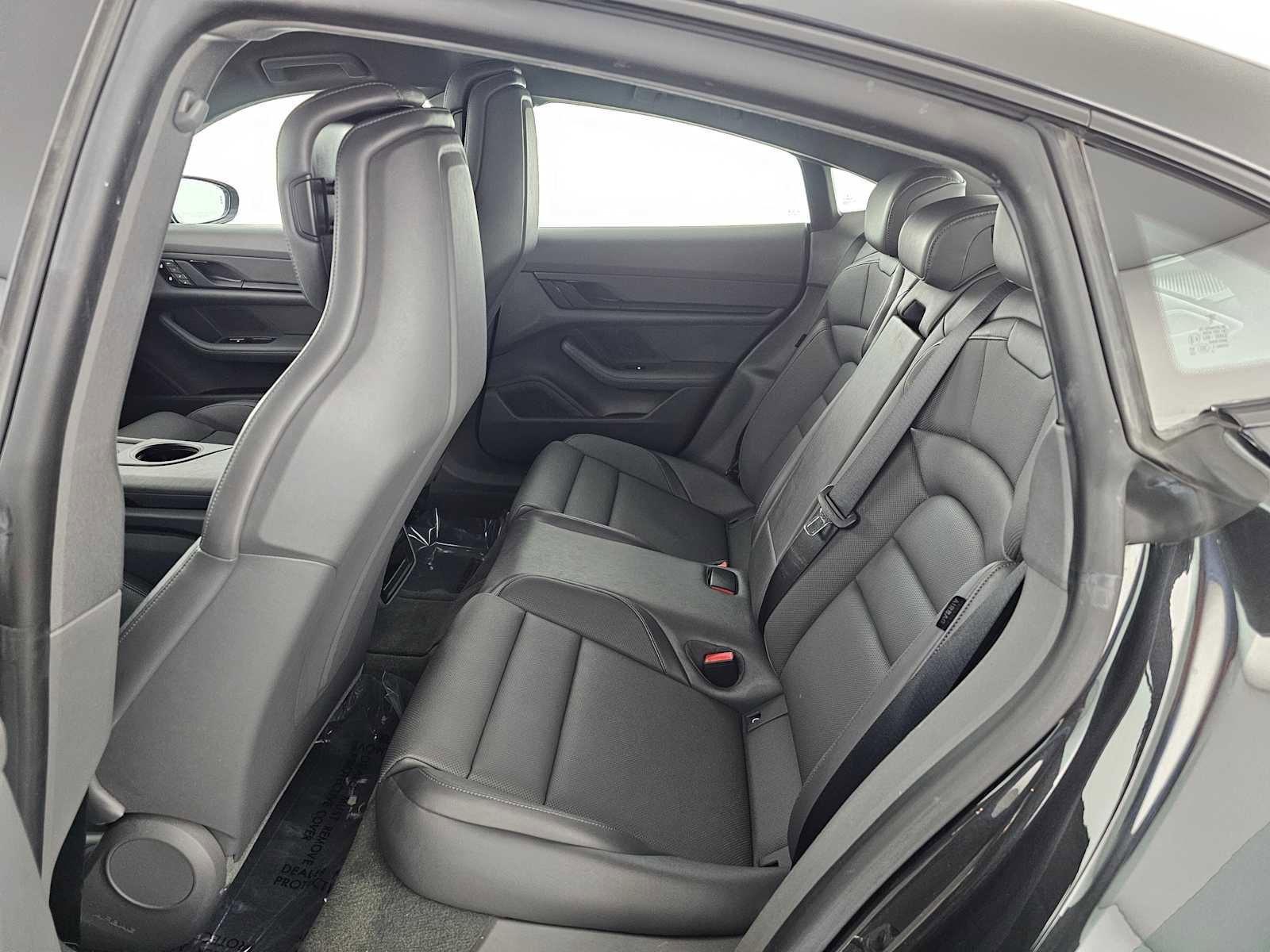 Used 2021 Porsche Taycan image 16