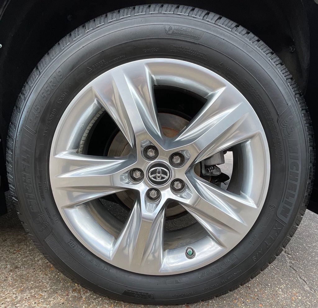 Used 2017 Toyota Highlander Limited FWD image 10