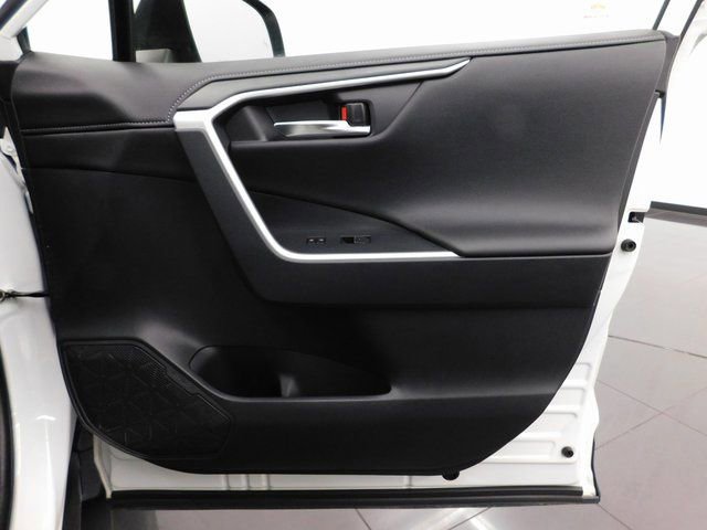 Used 2022 Toyota RAV4 Limited image 32
