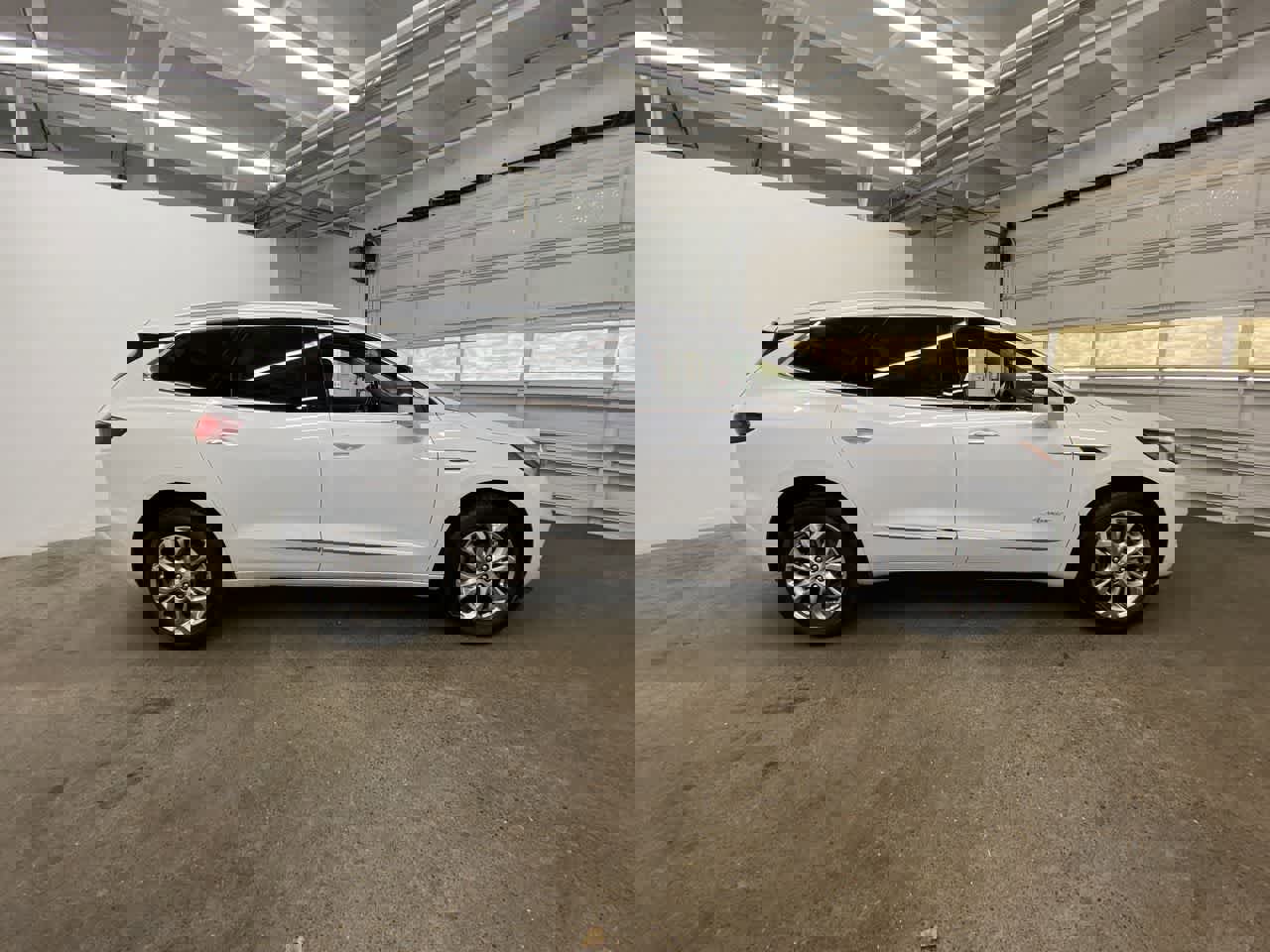 Used 2021 Buick Enclave Avenir w/ Avenir Technology Package image 7