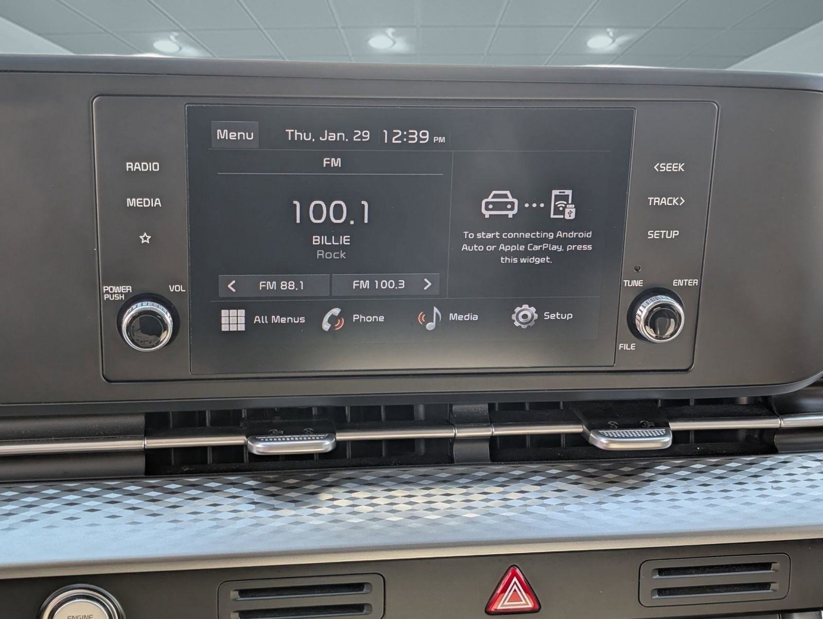 Used 2024 Kia Carnival LX image 25