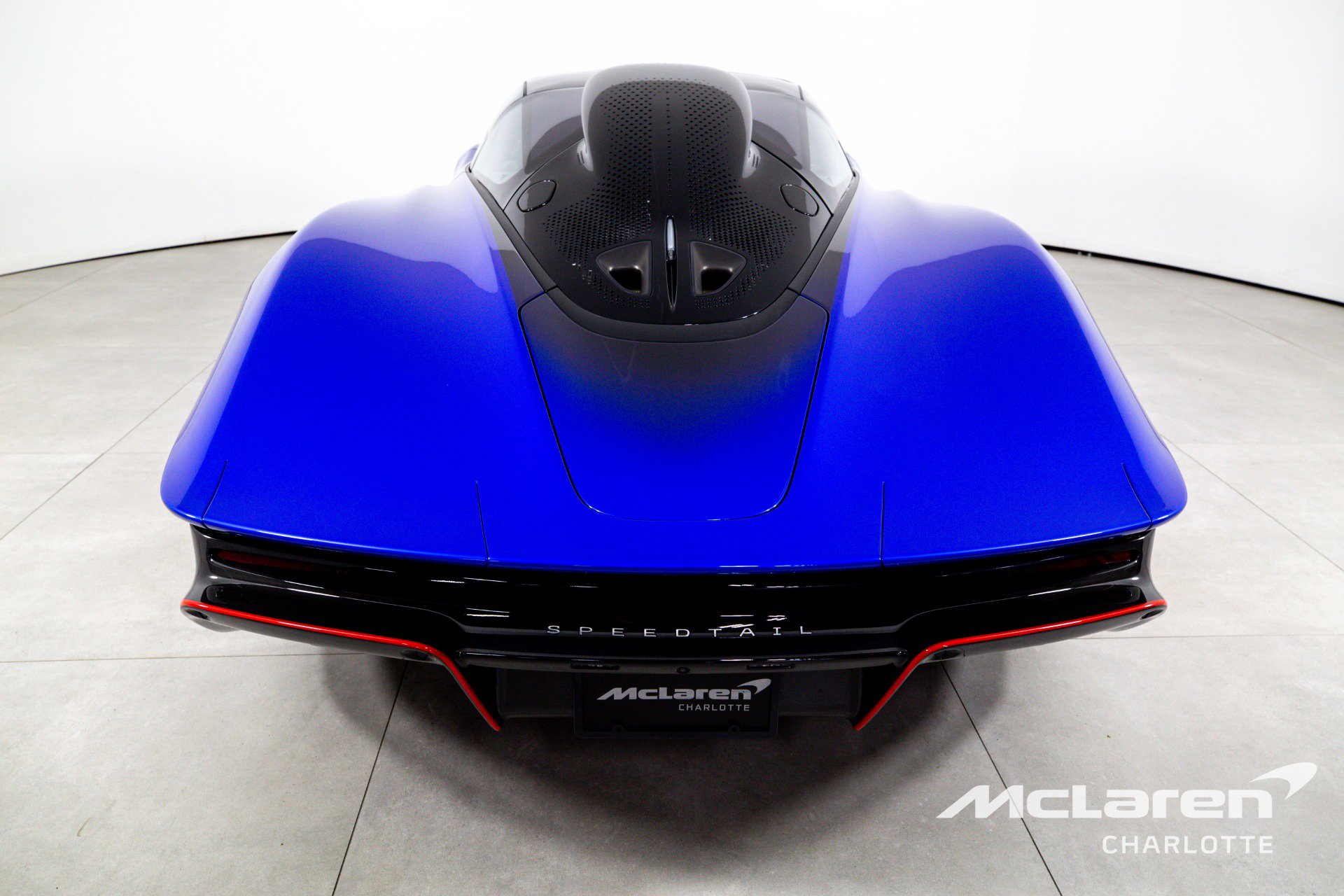 Used 2020 McLaren Speedtail RWD image 8