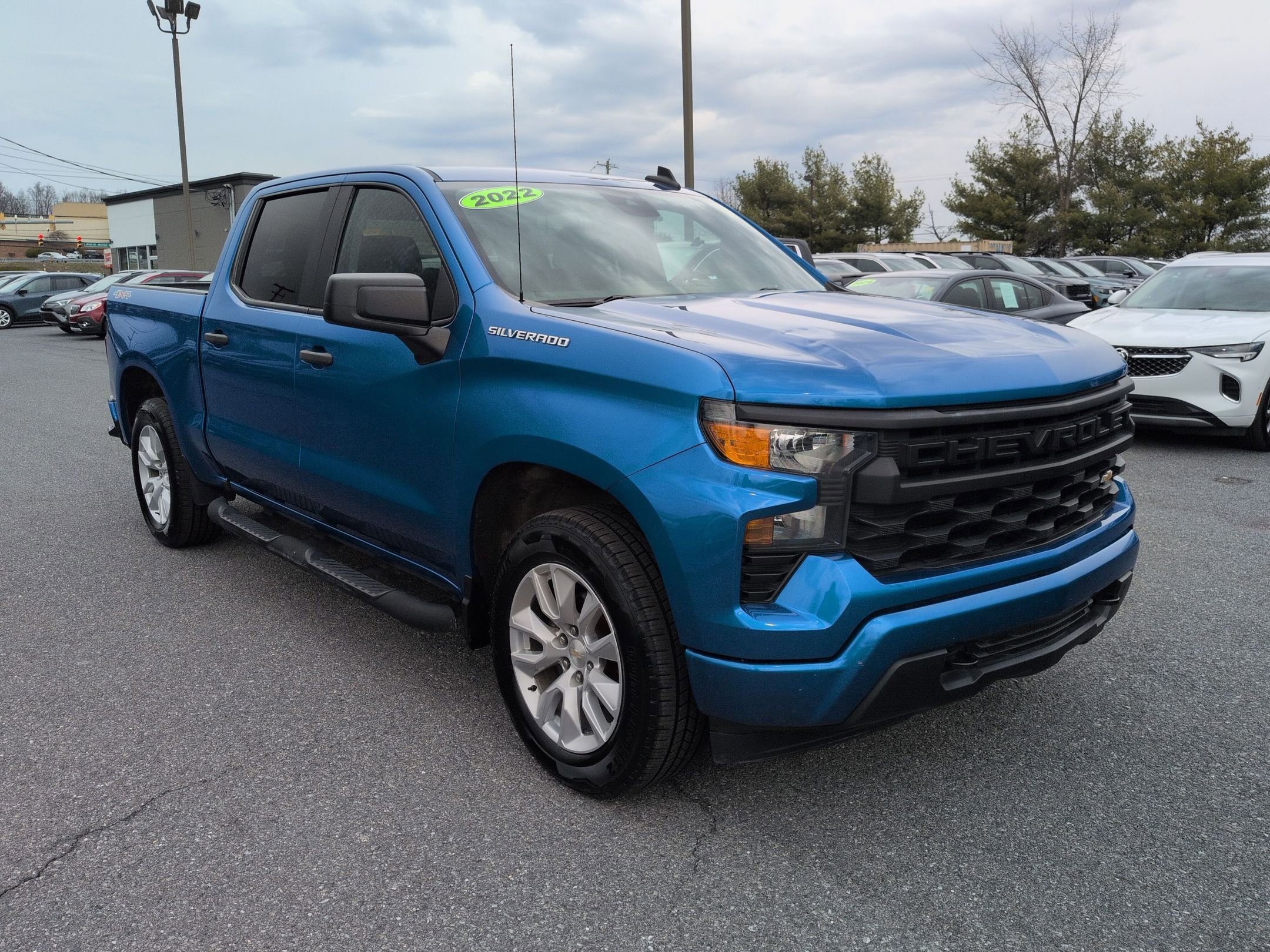 Used 2022 Chevrolet Silverado 1500 Custom image 3