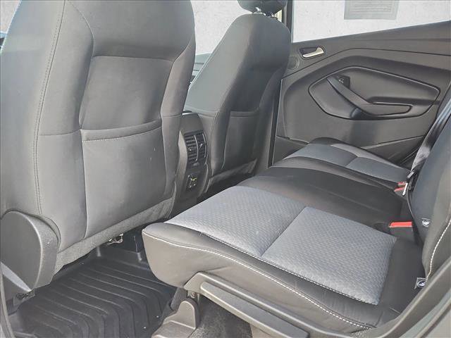 Used 2017 Ford Escape SE w/ Equipment Group 201A image 18