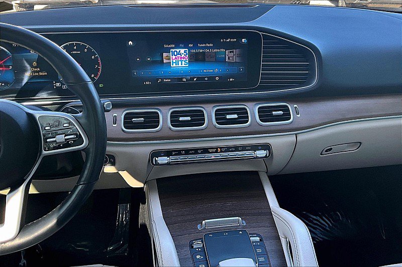 Used 2021 Mercedes-Benz GLE 350 4MATIC w/ Premium Package image 6