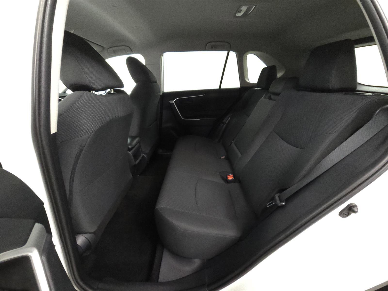 Used 2019 Toyota RAV4 LE w/ All Weather Liner Package AWD/4WD image 5