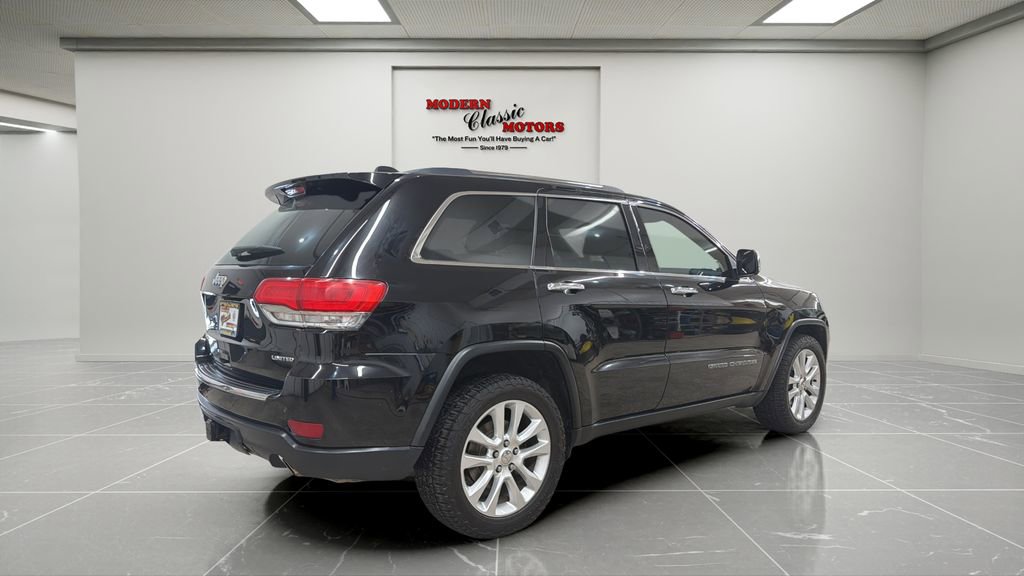 Used 2017 Jeep Grand Cherokee Limited w/ Trailer Tow Group IV image 5