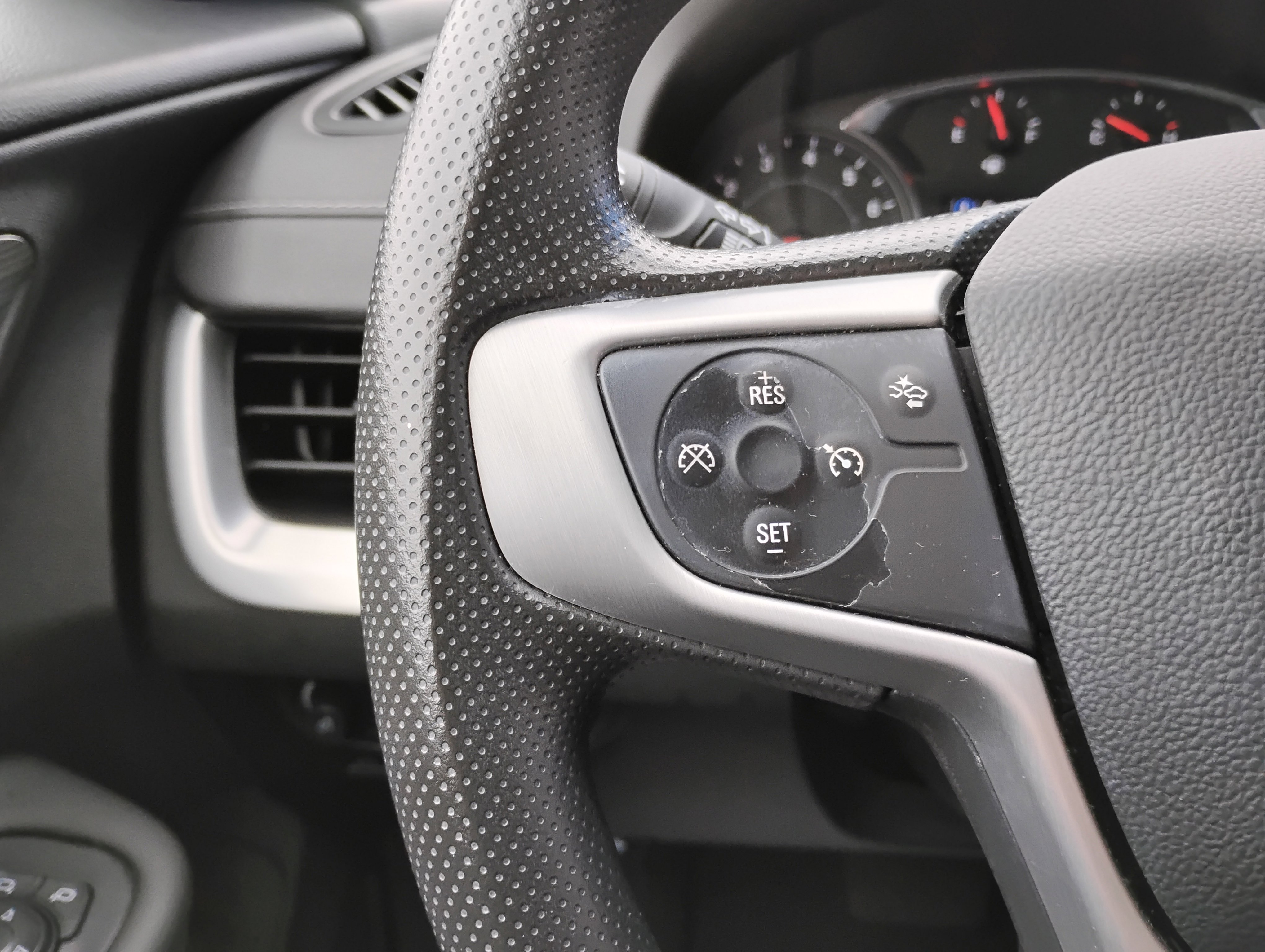 Used 2023 GMC Terrain SLE image 10