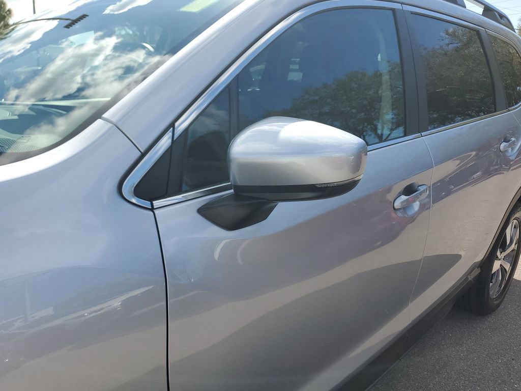 Used 2025 Subaru Ascent Premium image 12