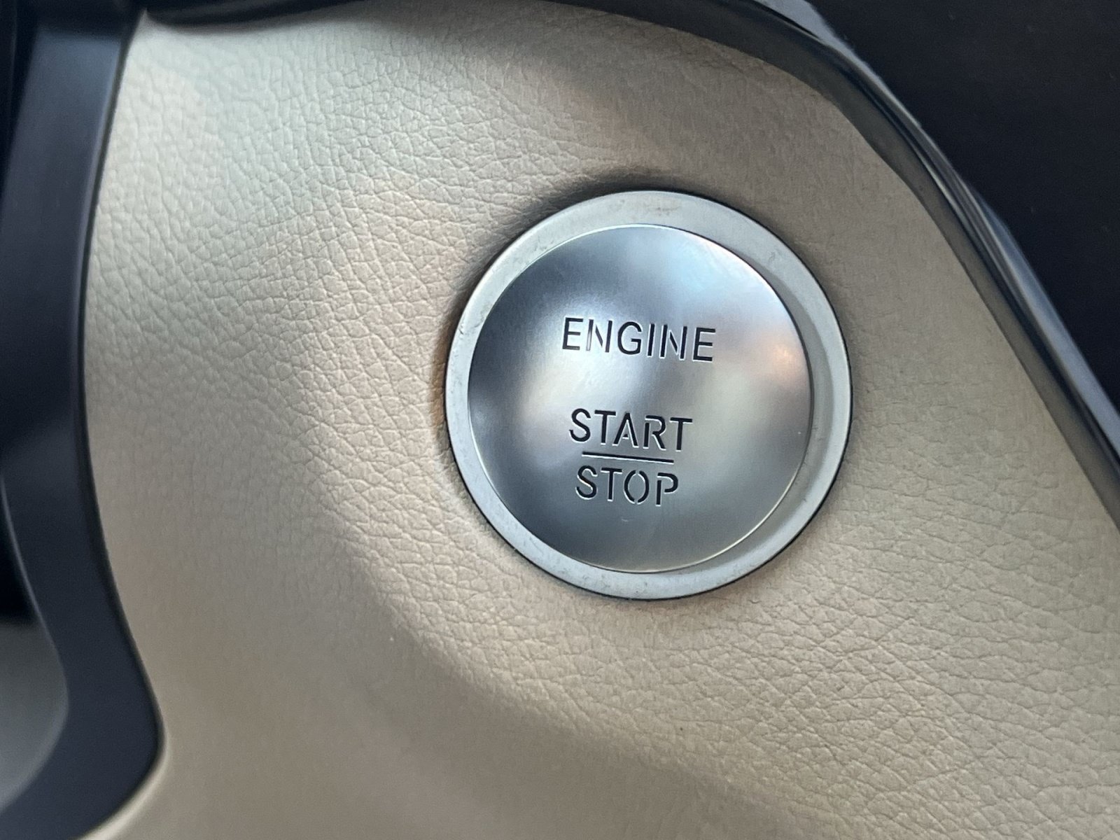Used 2018 Mercedes-Benz GLE 350 4MATIC image 39